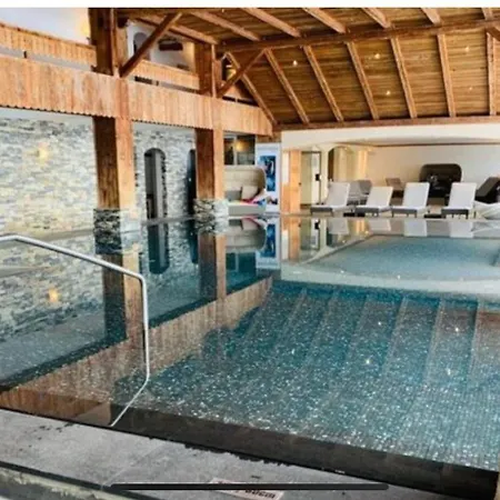 Avec * Κρανς Μοντάνα